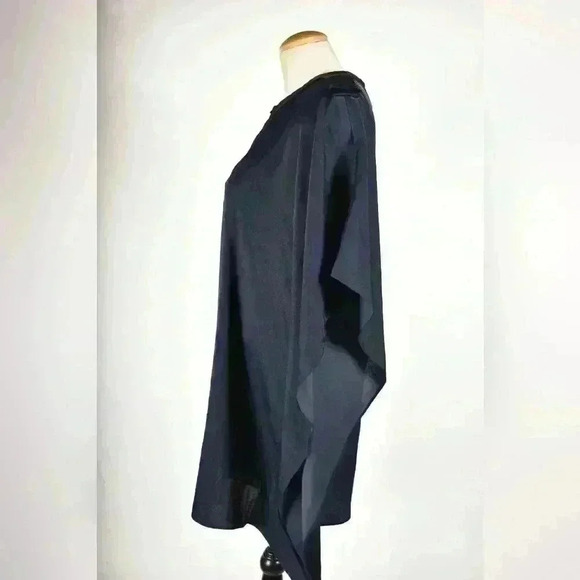 BCBGMAXAZRIA Navy Blue Satin Polyester Summer  Flowy Kaftan Dress Small 2/4 - Picture 2 of 9